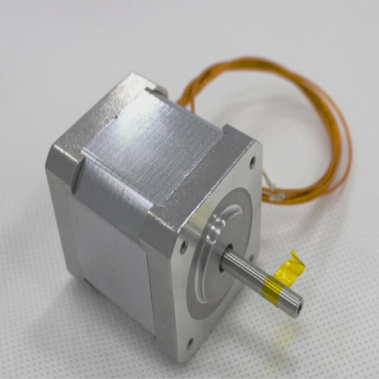 在高低溫試驗箱內做測試研究用的耐-40℃低溫步進電機